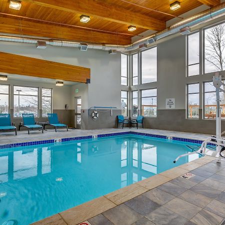 Holiday Inn & Suites Bellingham By Ihg Exterior photo